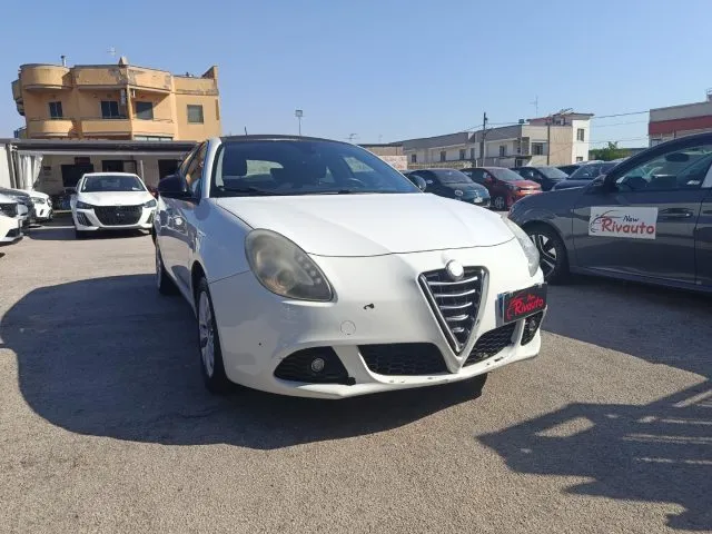 Alfa Romeo Giulietta Giulietta 1.6 JTDm-2 105 CV Distinctive - Foto 2