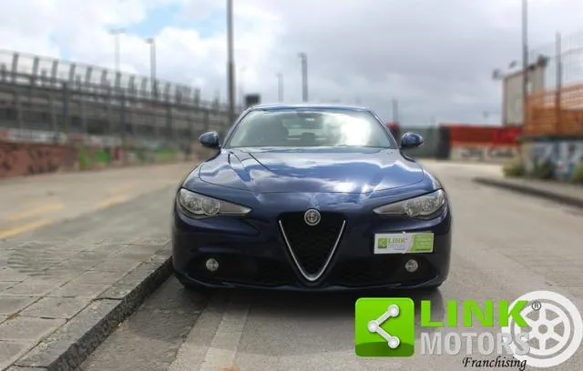 Alfa Romeo Giulia 2.2 JTD 150 CV AUTOMATIC SUPER- Garanzia 12 mesi - Foto 2