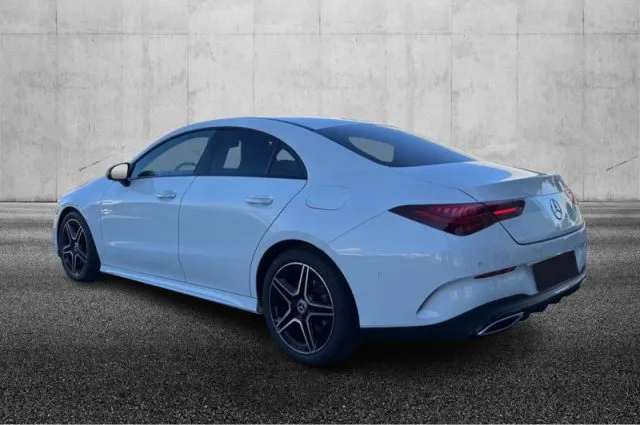 Mercedes-Benz CLA 220 d Automatic AMG Line Premium - Foto 4