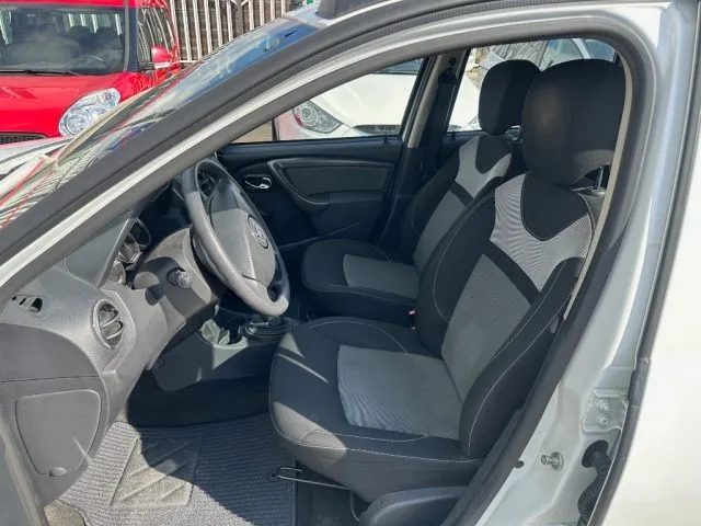 Dacia Duster 1.5 dCi 110CV Lauréate E6 NAVIGATORE - Foto 13