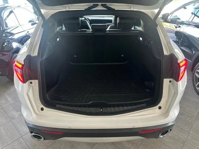 Alfa Romeo Stelvio Stelvio 2.2 T.diesel 210CV AT8 Q4 Lusso - Foto 5