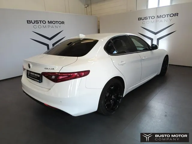 Alfa Romeo Giulia 2.2 Turbodiesel 150 CV Super auto - Foto 6