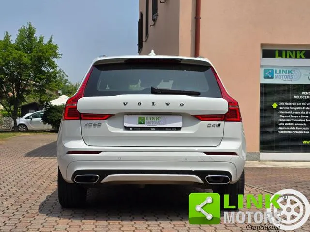 Volvo XC60 2.0 AWD 190 CV Automatic R Design 4x4 - Foto 2