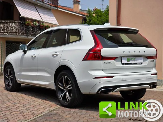 Volvo XC60 2.0 AWD 190 CV Automatic R Design 4x4 - Foto 3
