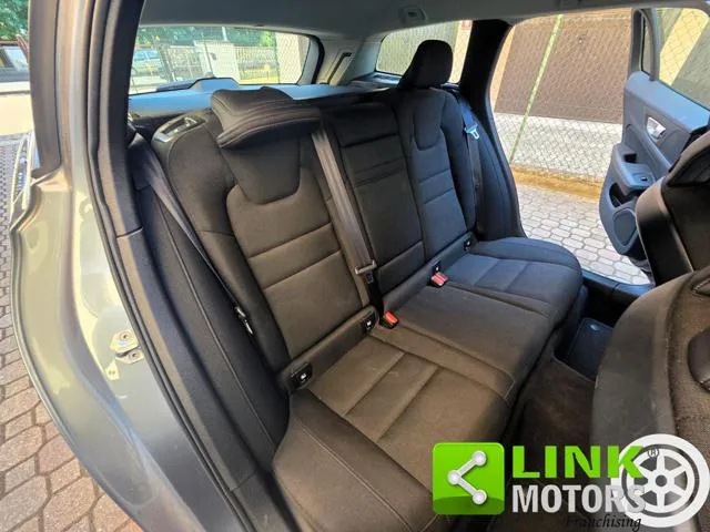 Volvo V60 2.0 D3 150 CV Automatic Business - Foto 6