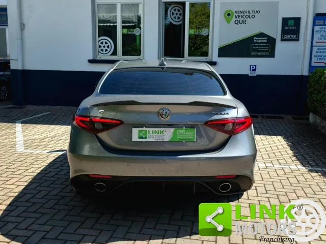 Alfa Romeo Giulia Giulia 2.2 TD 210 CV AT8 AWD Q4 Veloce - Foto 6