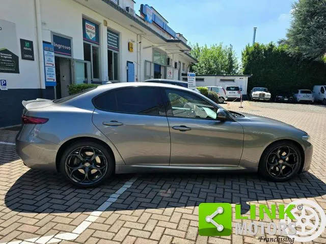 Alfa Romeo Giulia Giulia 2.2 TD 210 CV AT8 AWD Q4 Veloce - Foto 8