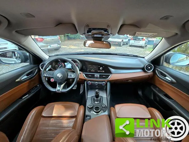 Alfa Romeo Giulia Giulia 2.2 TD 210 CV AT8 AWD Q4 Veloce - Foto 9