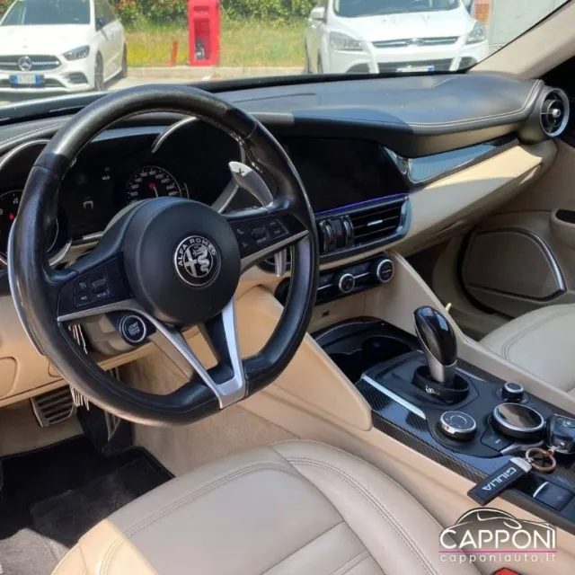 Alfa Romeo Giulia 2.2 Turbodiesel 150 CV Q4 - Foto 7