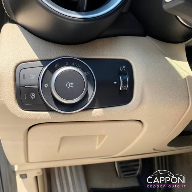 Alfa Romeo Giulia 2.2 Turbodiesel 150 CV Q4 - Foto 13