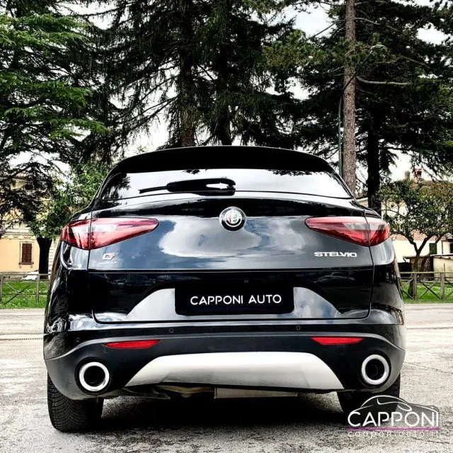 Alfa Romeo Stelvio Stelvio 2.2 T.diesel 180 CV AT8 Q4 Bus. - Foto 5