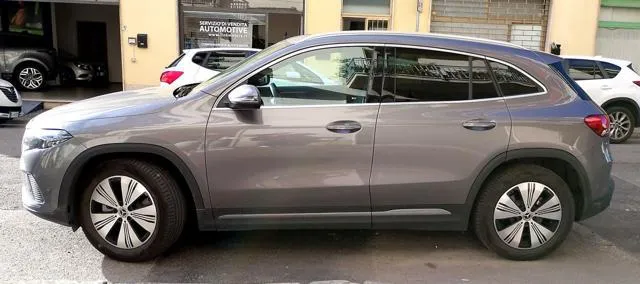 Mercedes-Benz EQA 350 4Matic AMG Line Advanced - Foto 3