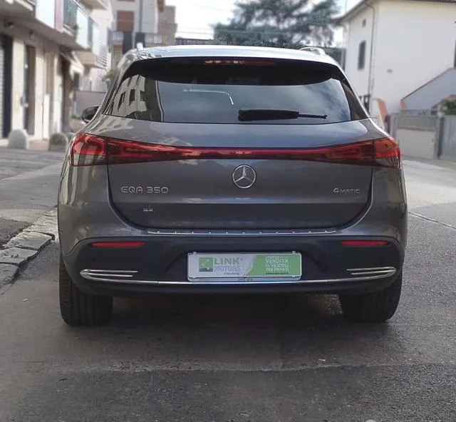 Mercedes-Benz EQA 350 4Matic AMG Line Advanced - Foto 5