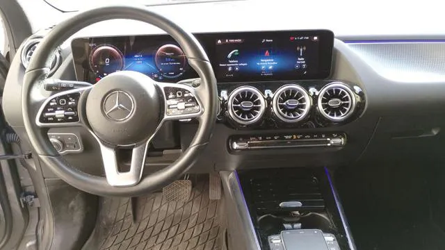 Mercedes-Benz EQA 350 4Matic AMG Line Advanced - Foto 9
