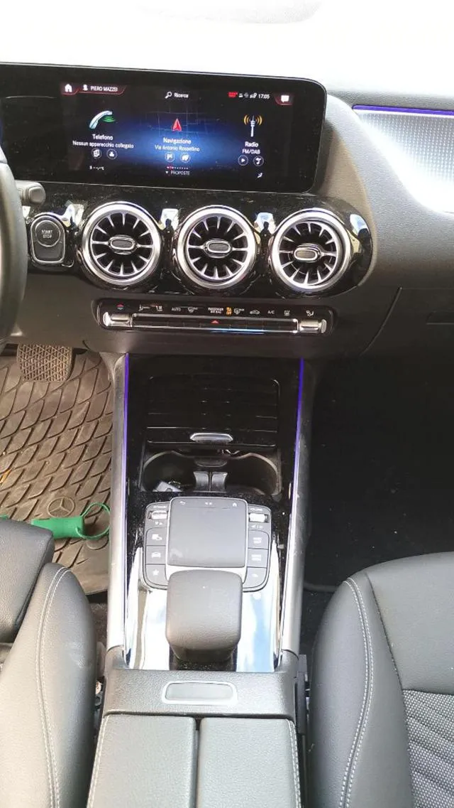 Mercedes-Benz EQA 350 4Matic AMG Line Advanced - Foto 11