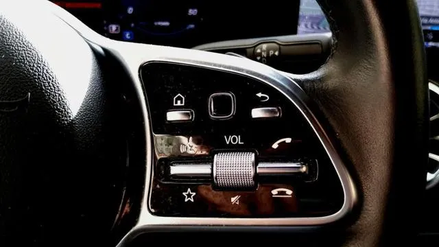 Mercedes-Benz EQA 350 4Matic AMG Line Advanced - Foto 14