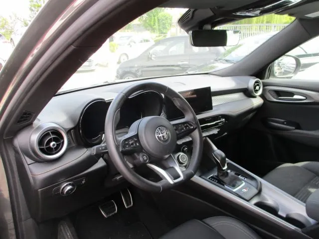 Alfa Romeo Tonale 1.5 130 CV MHEV TCT7 Sprint - CarPlay/360/Matrix - Foto 5