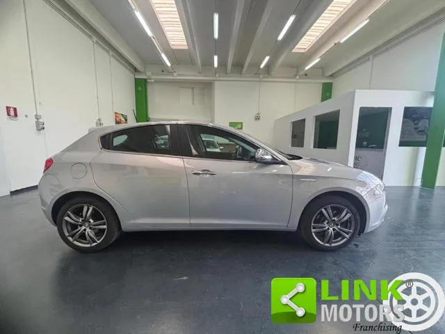 Alfa Romeo Giulietta Giulietta 2.0 JTDm-2 150 CV Distinctive - Foto 6
