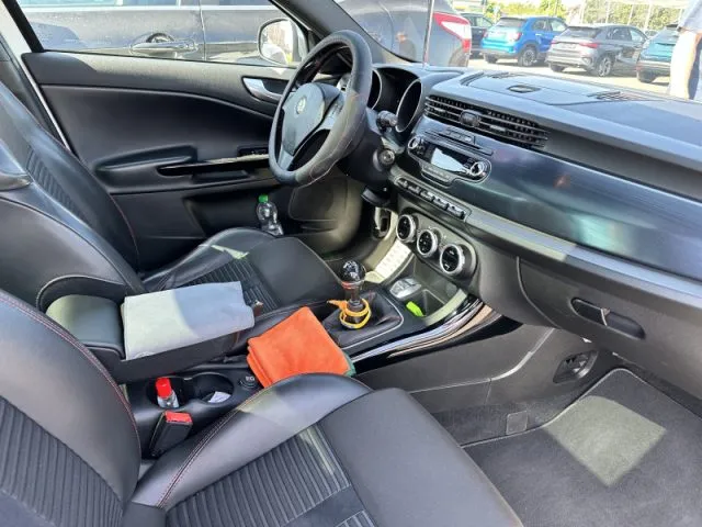 Alfa Romeo Giulietta Giulietta 1750 TBi Quadrifoglio Verde - Foto 4