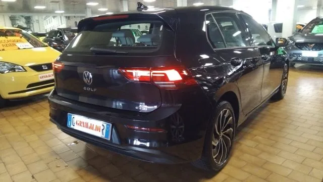 Volkswagen Golf 1.0 eTSI EVO DSG Life 17