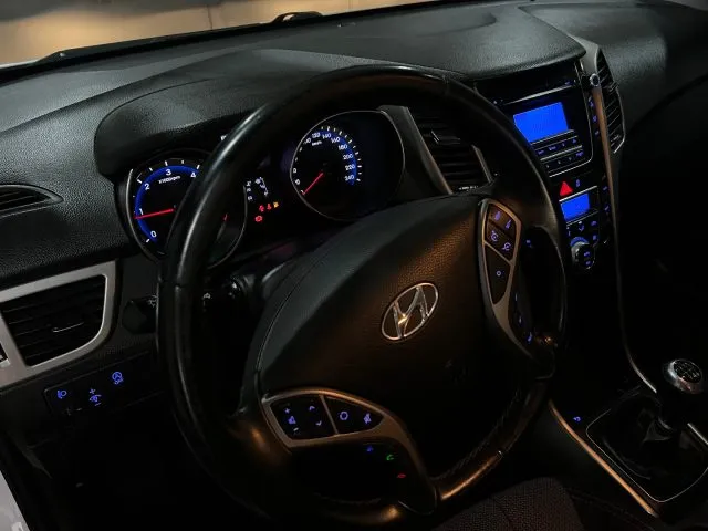 Hyundai i30 Wagon 1.6 CRDi Comfort - Foto 7