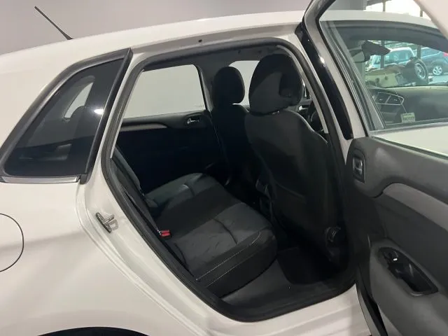 Citroen C4 1.6 HDi 90 Seduction - Foto 11