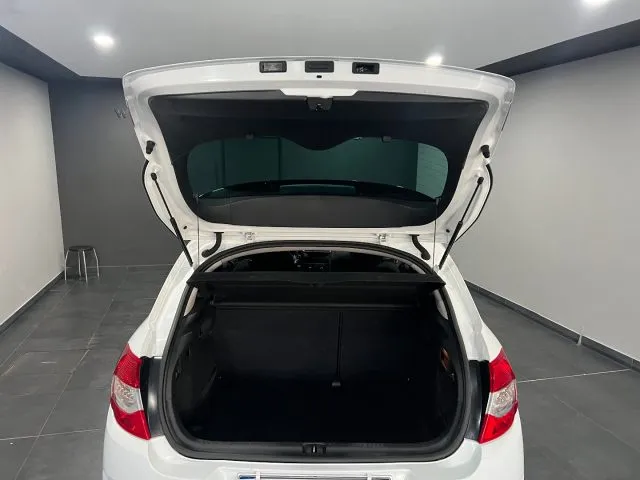 Citroen C4 1.6 HDi 90 Seduction - Foto 12