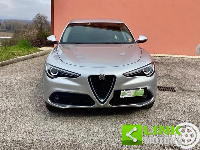 Alfa Romeo Stelvio Stelvio 2.2 T.diesel 210 CV AT8 Q4 Bus. - Foto 2