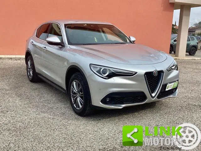 Alfa Romeo Stelvio Stelvio 2.2 T.diesel 210 CV AT8 Q4 Bus. - Foto 3