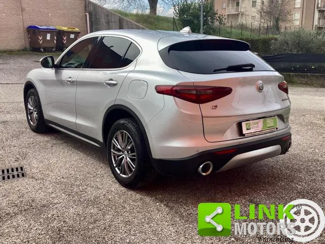 Alfa Romeo Stelvio Stelvio 2.2 T.diesel 210 CV AT8 Q4 Bus. - Foto 7