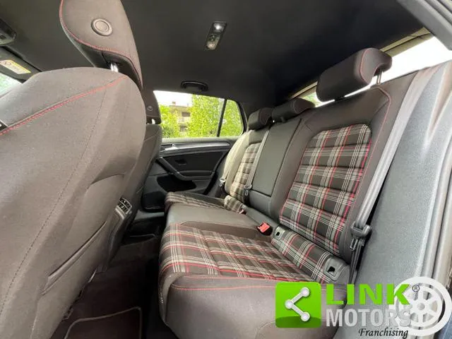 Volkswagen Golf GTI 2.0 TSI Performance 245 CV DSG - Foto 4