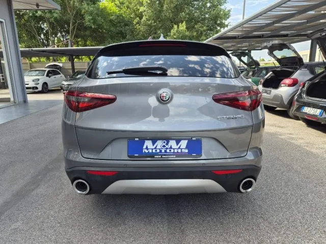 Alfa Romeo Stelvio Stelvio 2.2 T.diesel 160CV AT8 RWD Bus. - Foto 6