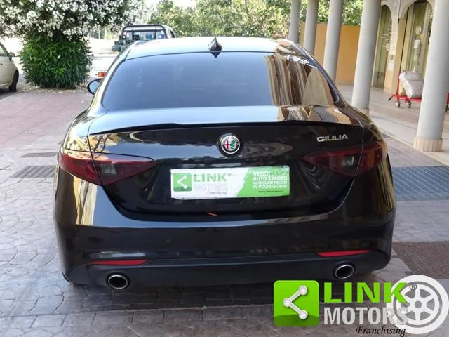 Alfa Romeo Giulia 2.2 JTD 180 CV - Foto 5