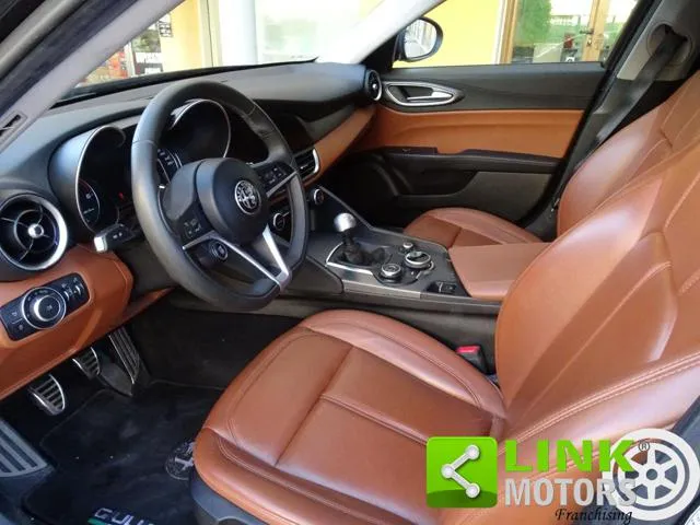 Alfa Romeo Giulia 2.2 JTD 180 CV - Foto 7