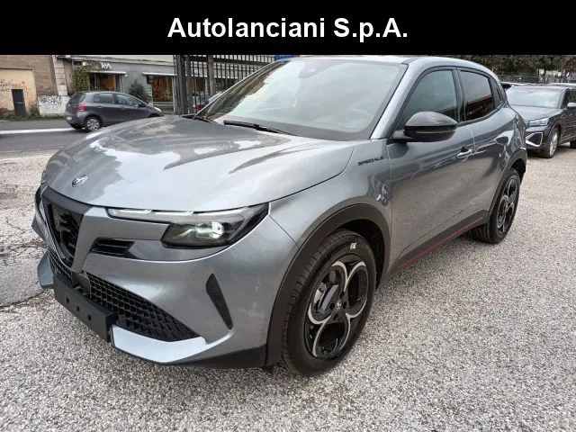 Alfa Romeo Junior 1200 HYBRID SPECIALE 136CV EDCT6 NAV CAM