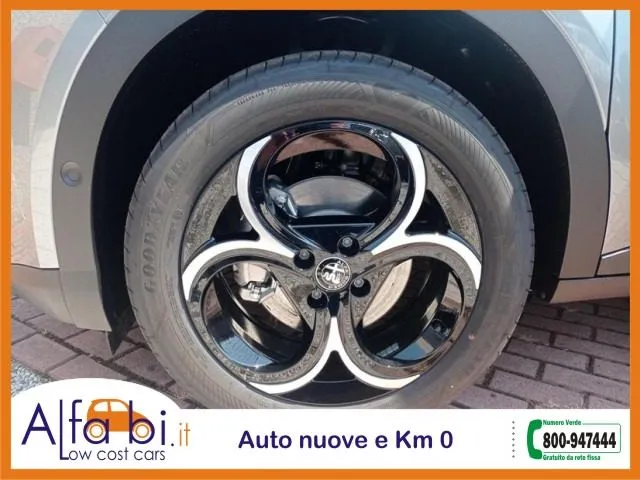 Alfa Romeo Junior 1.2 145CV Hybrid eDCT6 Ibrida Speciale + Pack Tech - Foto 12