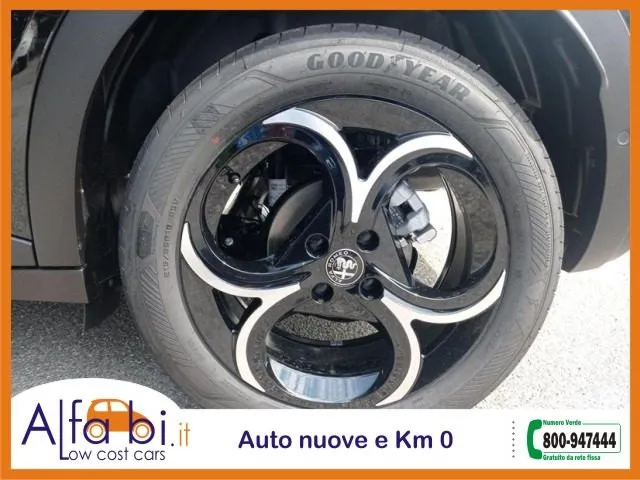 Alfa Romeo Junior 1.2 145CV Hybrid eDCT6 Ibrida Speciale + Pack Tech - Foto 17