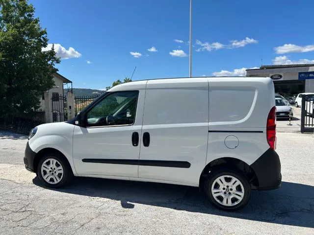 Fiat Doblo Cargo 1.3 MJT 95cv Lounge E6D - Foto 8