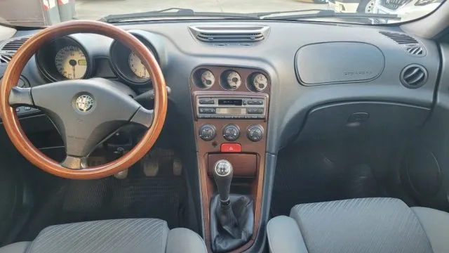 Alfa Romeo 156 1.8i 16V Twin Spark cat Distinctive - Foto 10