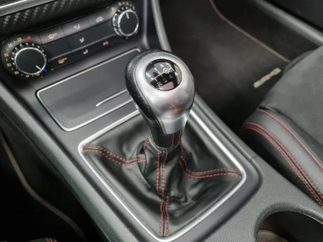 Mercedes-Benz A 180 Premium - Foto 13