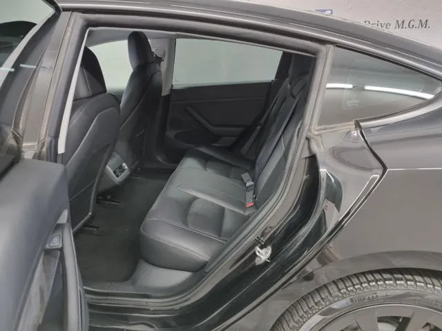 Tesla Model 3 Long Range Dual Motor AWD - Foto 9
