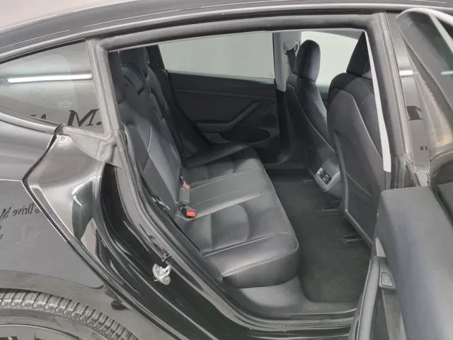 Tesla Model 3 Long Range Dual Motor AWD - Foto 10