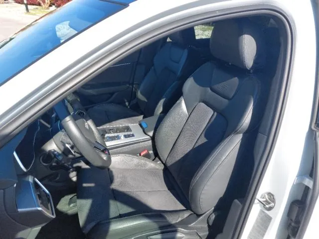 Audi A6 Avant 40 2.0 TDI quattro ultra S tronic S line - Foto 14