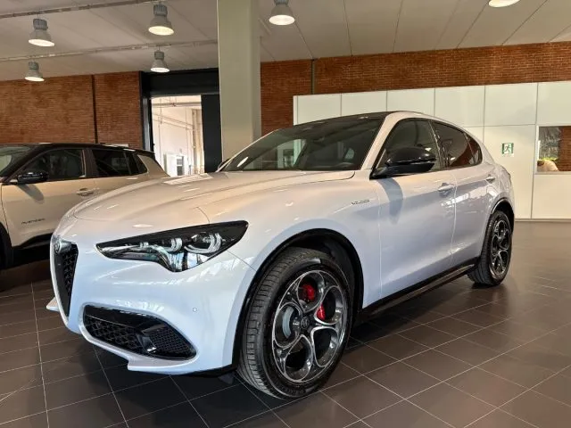 Alfa Romeo Stelvio Stelvio 2.2 T.diesel 210CV AT8 Q4 Veloce - Foto 2