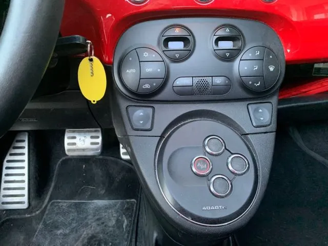 Abarth 500 500 C 1.4 Turbo T-Jet MTA - Foto 14