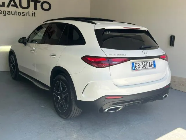 Mercedes-Benz GLC 220 d 4Matic Mild Hybrid AMG Line Premium Plus - Foto 5