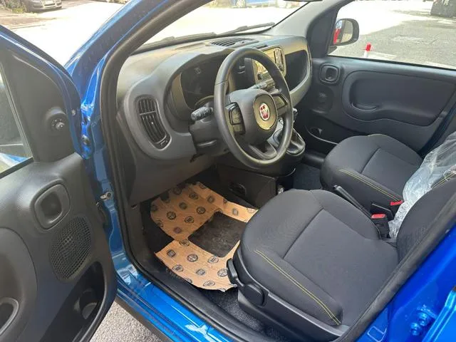 Fiat Panda 1.0 FireFly Hybrid -Pandina Nuovo Mod 2025 - Foto 3