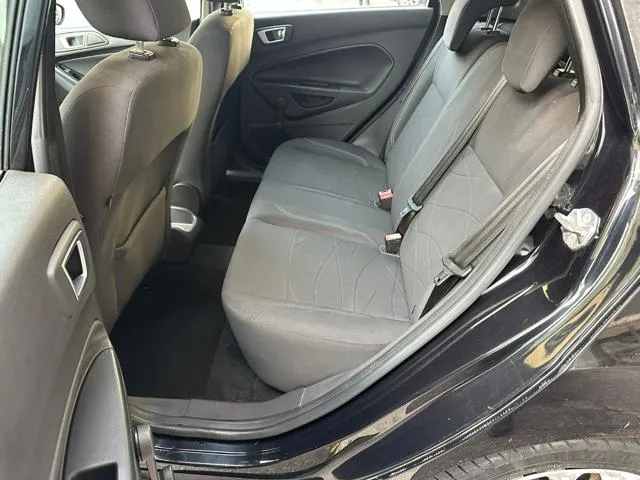 Ford Fiesta 1.5 TDCi 75CV 5 porte Adatta a Neopatentati - Foto 8