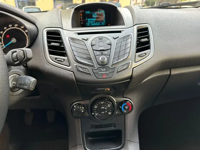 Ford Fiesta 1.5 TDCi 75CV 5 porte Adatta a Neopatentati - Foto 11