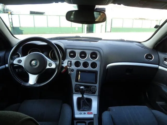 Alfa Romeo 159 159 1.9 JTS 16V SW Distinctive - Foto 10